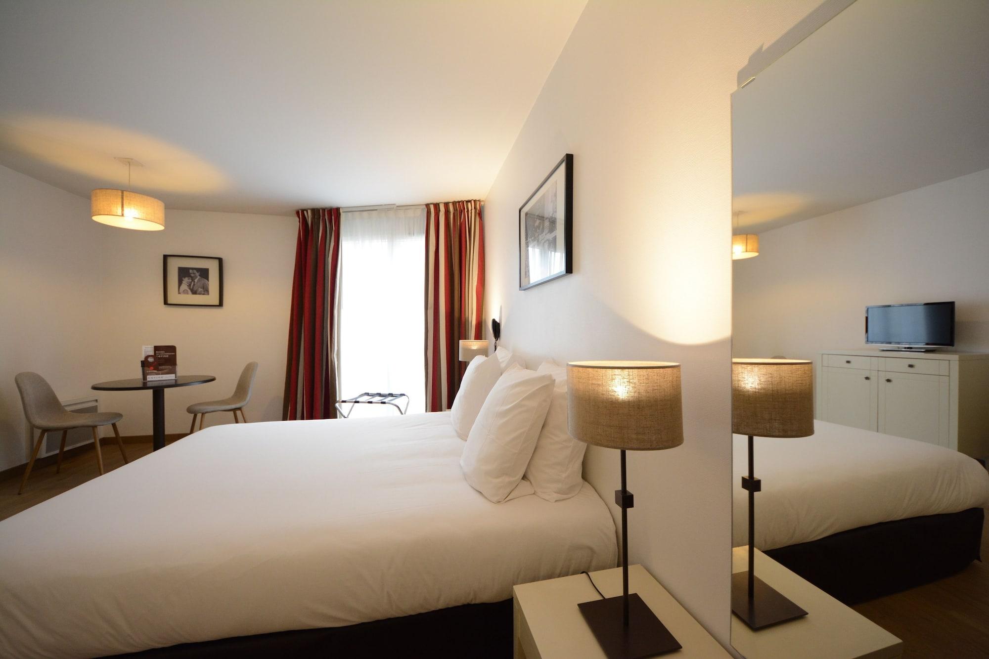 Hotel Cerise Chatou Eksteriør bilde